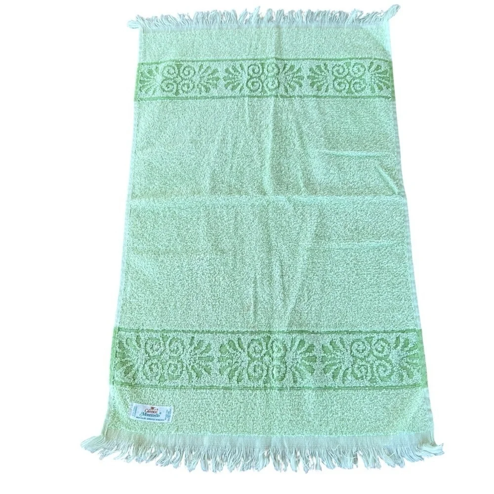 Vtg Cannon Santa Cruz Scroll Hand Towel Mint Green USA Sculpted Fringed MCM GUC